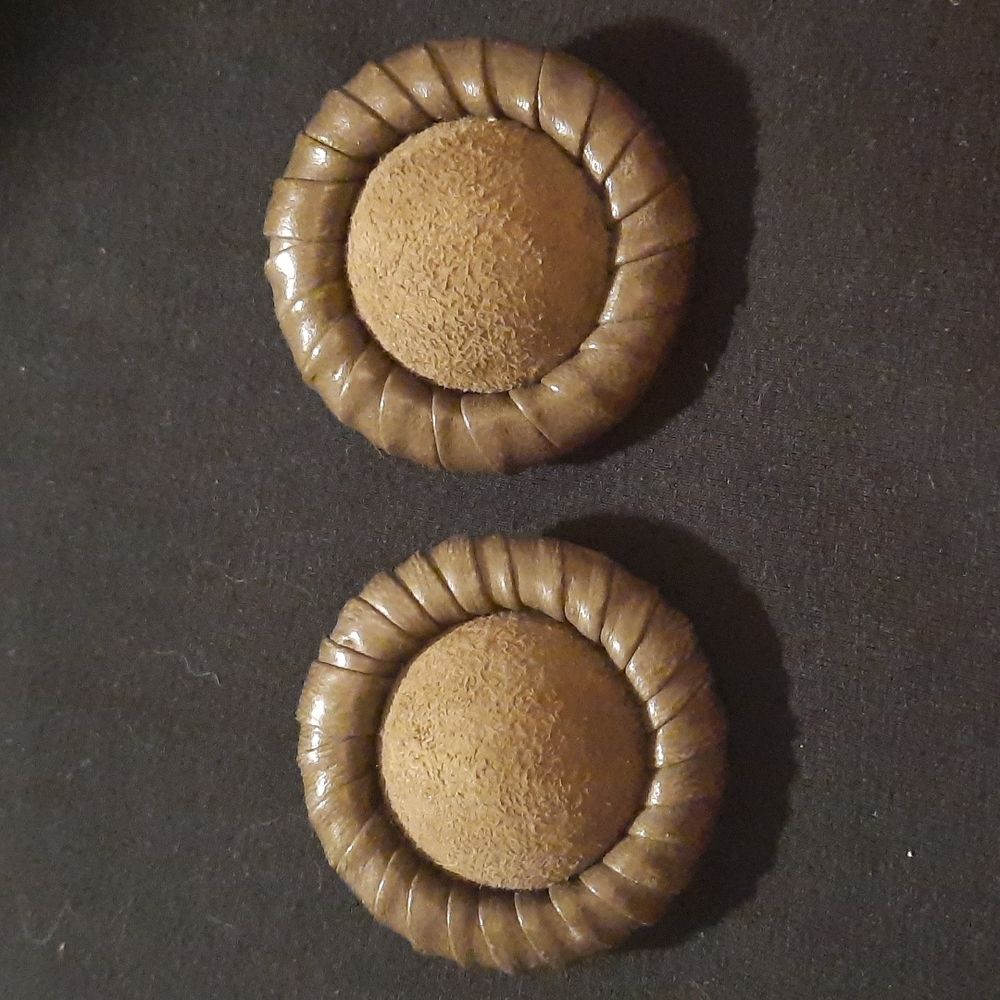Chunky Leather clip on earrings